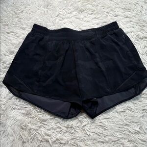 Lululemon Hotty Hot Short II *Long 4" Heritage 365 Camo Deep Coal Multi / Black